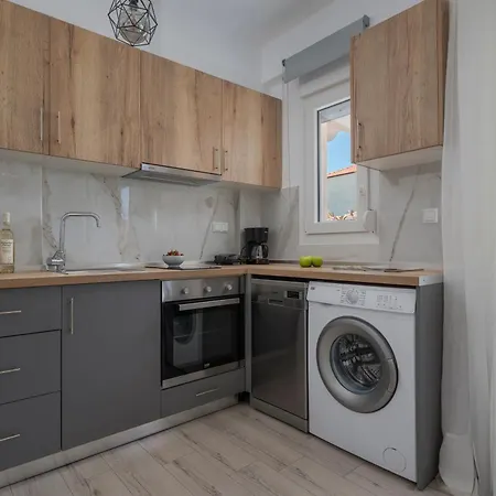 Apartment Slv Dionysos Ofrinion
