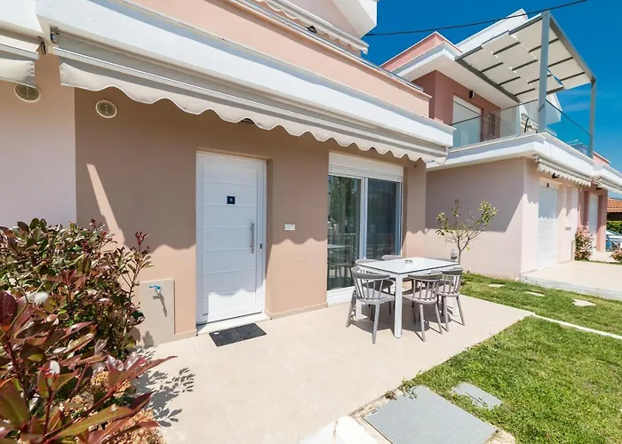 Dionysos Residential Complex דירה Ofrínion