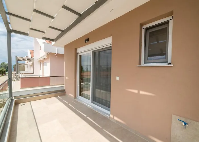 Dionysos Residential Complex * Ofrínion